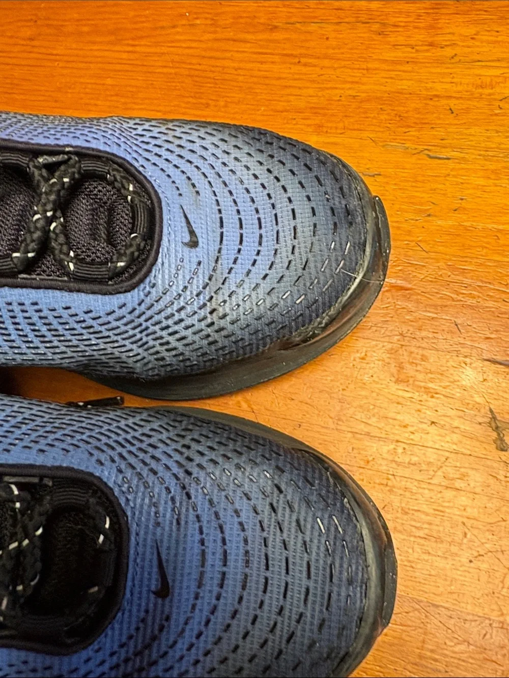 Nike Youth 6Y Lightweight Air Max DN Sneakers - Baltic Blue & Black - Picture 4 of 7